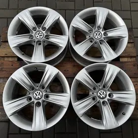 Kúpim ALU 5x120 R16 ET 30-31, 7J na T5, BMW