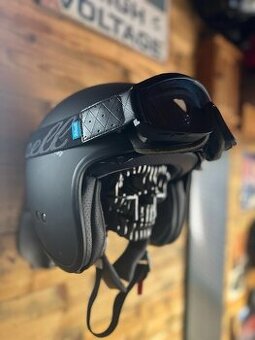 Držiak na prilbu / helmu - kovová lebka, oceľ 3 mm