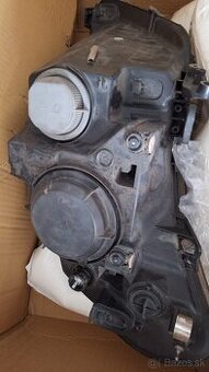 Predam pravy predny svetlomet na Fiat Ducato od 2007