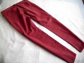 Desigual pánske chino nohavice bordovo červené L-XL