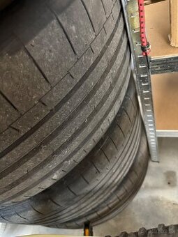 Continental SportContact 6 285/40R22