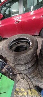 225/65 r16 c