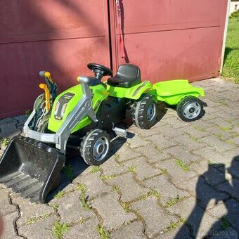 Šliapací traktor detský