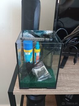 Akvárium 5l.