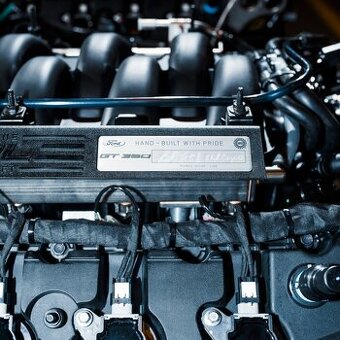 Predám búraný SHELBY MUSTANG GT 350