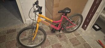 Detský bicykel. Po servise. Pripravený na jazdenie.