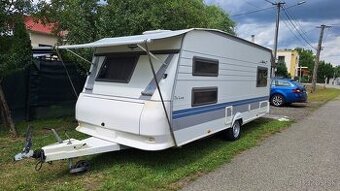 Na predaj: Karavan Hobby 495 – spanie pre 5-6 osôb