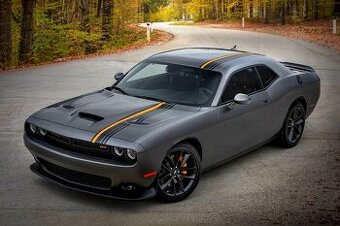 Kúpim Challenger, mustang iná Amerika