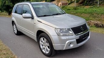 Suzuki grand vitara 1.9 TD Navi.Xeon4x4 ťazne AC.model2010