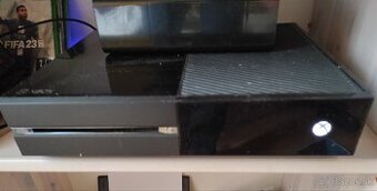 Predám Xbox One, hry, volant, externý disk