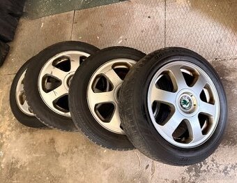 Zimna sada alu diskov 5x100 s pneu 185/65 R15