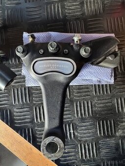 Zadná brzda Harley-Davidson Dyna