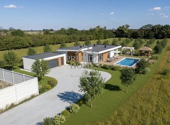 Na predaj veľký pozemkový balík v obci Čukárska Paka – vhodn - 1