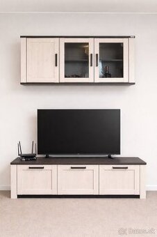 James Wood kvalitná obývacia stena