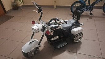 Predám detskú elektrickú motorku