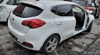 KIA CEED 2014 1.6 GDi predám DVERE, MOTOR G4FD, ZADNÉ SVETLO