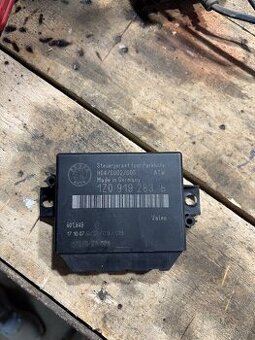 Radiaca jednotka cúvacie senzory octavia 2 combi