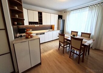 PREDAJ - 3. izbový byt - Sputniková ul.