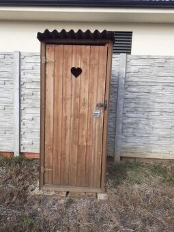 Drevená Latrina - vonkajšie WC