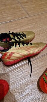 Predam Adidas halovky.
