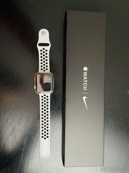 Hodinky Apple 44 Series 6 Nike +