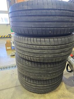 225/45 R19 92W DUNLOP SPORT MAXX RSC