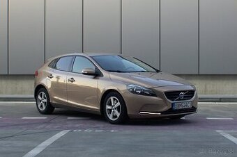 Volvo V40 D2 Powershift AT6