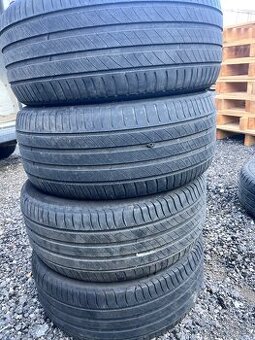 235/45 R17 Michelin letne