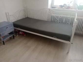 Predám dievčenskú posteľ 90x200