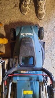 Kosačka Makita ELM4120 na náhradné diely
