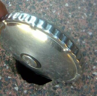 Viečko , zátka nádrže , víko ,