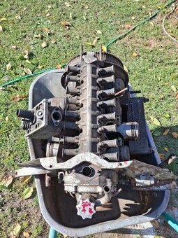 Tatra 603 motor a jine dily