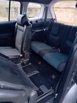 Rozpredám na ND mazdu 5 2l dieles