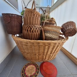 Prútené koše, košíky...