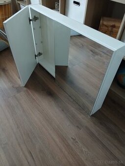 zrkadlova skrinka do kupelne