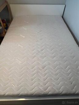 Predám postel +matrac+ rošt