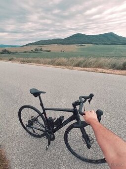 Cestny bicykel Cube- karbón