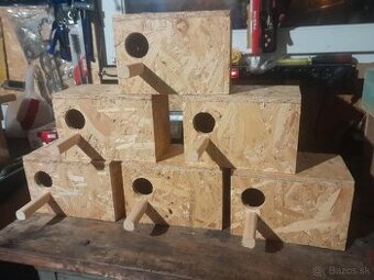 Hniezdna búdka pre andulky