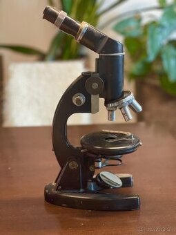 Stary mikroskop Meopta