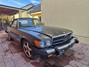 Mercedes Benz SL380 W107