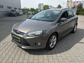 FORD Focus Kombi 2014 benzín