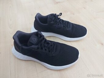 Čierne tenisky Reebok č.40