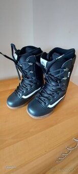 Snowboardové topánky Vans.