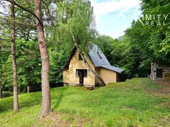 VÝNIMOČNÁ CELOROČNÁ CHATA VO VEĽKEJ LODINE  S PANORAMATICKÝM