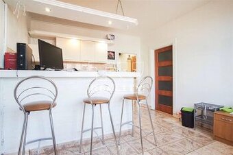 Na predaj 1-izbový byt blízko centra – 37 m2, orientácia...