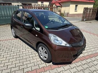 Honda Jazz 1.2 66kW 2012 122461km 1.majitel TAŽNÉ