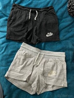 2 Nike kraťasy