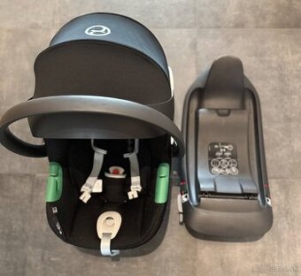 CYBEX Aton B2 i-Size (0–13 kg) + Base One Gold BZP