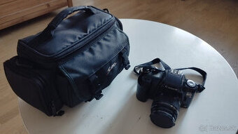 Predám analógové zrkadlovky + kompakt