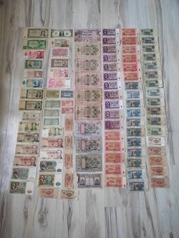 98 kusov staré bankovky